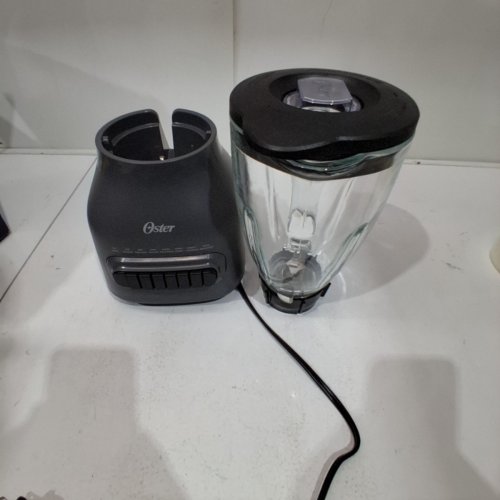 OSTER EASY-TO-CLEAN 8 SPEED SMOOTHIE BLENDER WITH DISHWASHER SAFE 6-CUP GLASS JAR - 700W - GREY (MODEL: BLSTBBG-G8B-033) image 3