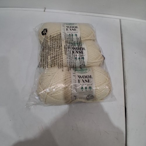 3 LION BRAND SUPER BULKY YARN - 170G - FISHERMAN CREAM (STYLE: WOOL-EASE THICK & QUICK) image 6