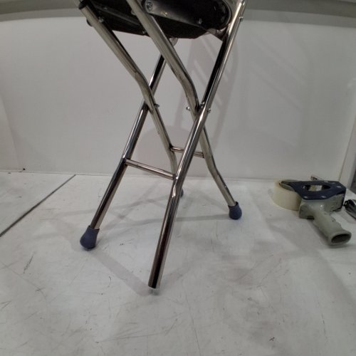 2-IN-1 FOLDING WALKING STICK WITH SEAT - SILVER image 2