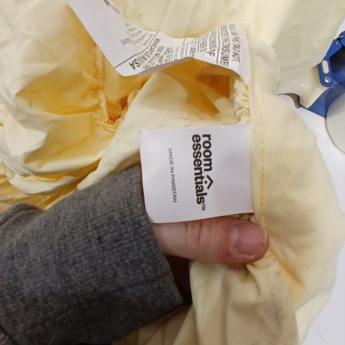 ROOM ESSENTIALS RUCHED COMFORTER FOR DORM - FULL - BUTTER YELLOW image 2