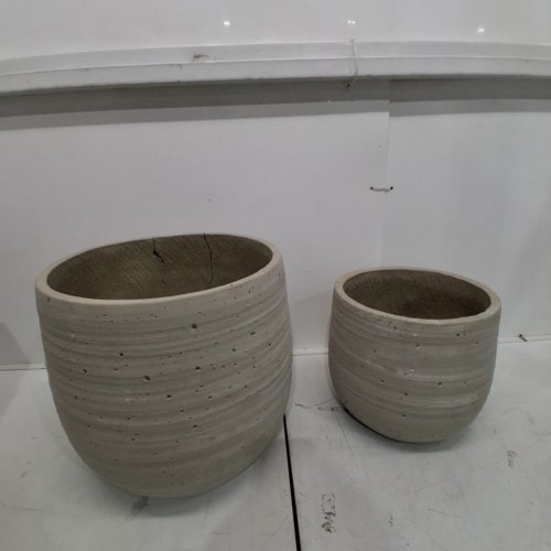 2PK ABBOTT COLLECTION EXTRA LARGE RIDGE & HOLE PLANTERS - 9.5" X 13.5" - IVORY image 2