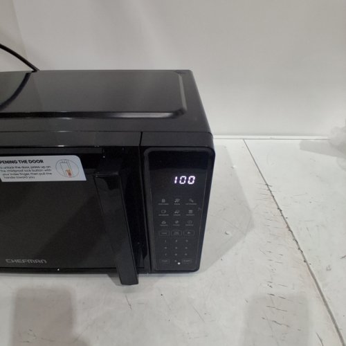 CHEFMAN COUNTERTOP MICROWAVE OVEN - 0.7 CU.FT. - BLACK (MODEL: RJ55-7-V2-CA) image 4