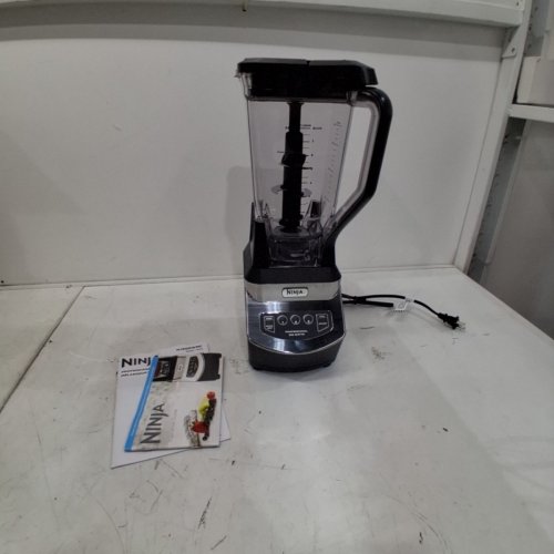 NINJA PROFESSIONAL BLENDER - 72OZ PITCHER/900W - BLACK/SILVER (MODEL: NJ600WMC) image 4