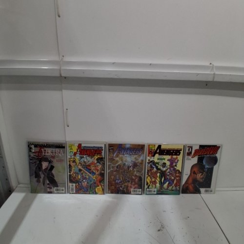 10 ASSTD MARVEL COMIC BOOKS - AVENGERS #3,4,5,6,7,8,9, DAREDEVIL #4,6, MARVEL KNIGHTS ELEKTRA #1 - VARIOUS AUTHORS image 4