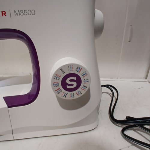 SINGER M3500 32 STITCH SEWING MACHINE - WHITE/PURPLE (MODEL: M3500) image 5