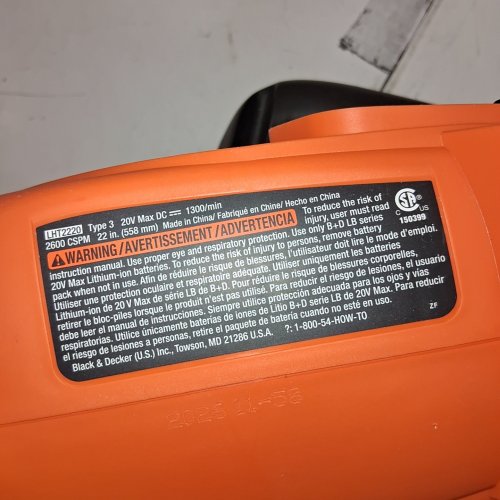 BLACK+DECKER 20V BARE MAX LITHIUM ION CORDLESS HEDGE TRIMMER *TOOL ONLY* (MODEL: LHT2220) image 4