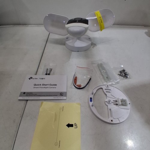 TAPO TP-LINK SMART OUTDOOR SMART AI DETECTION MOTION-ACTIVATED FLOODLIGHT SECURITY CAMERA - 2800 LM 2K QUAD HD - WHITE (MODEL: ‎TAPO C720) image 5
