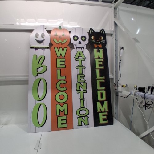 4PK REVERSIBLE FRENCH/ENGLISH DECORATIVE WOODEN HALLOWEEN PORCH SIGNS - 9.5" X 48" - ASSORTED STYLES image 2