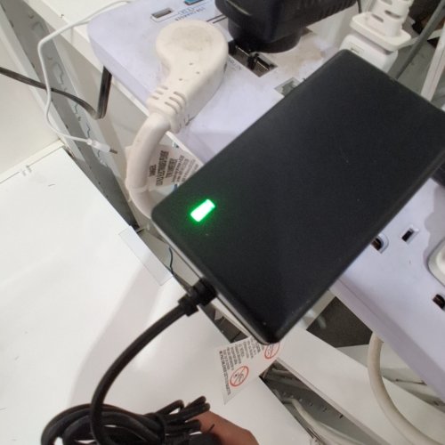 SHENTEC LI-ION BATTERY CHARGER - 12 V 1.5A - BLACK image 2