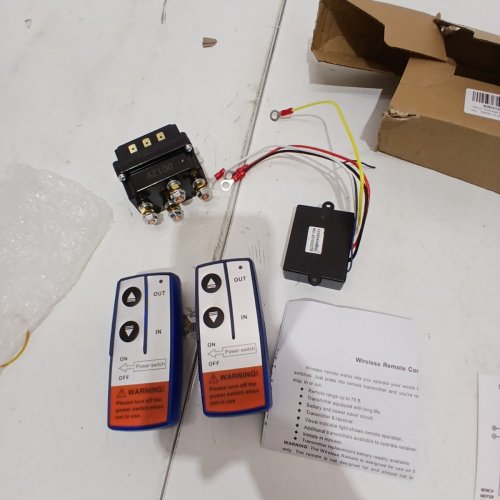 WIRELESS WINCH SOLENOID RELAY CONTACTOR WITH REMOTE CONTROL KIT - 12 V/250A image 3