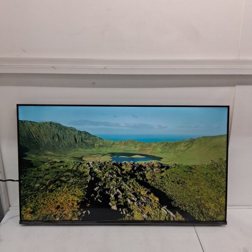 HISENSE 4K UHD HDR LRD ROKU SMART TV - 43" - BLACK (MODEL: 43R63N) image 7