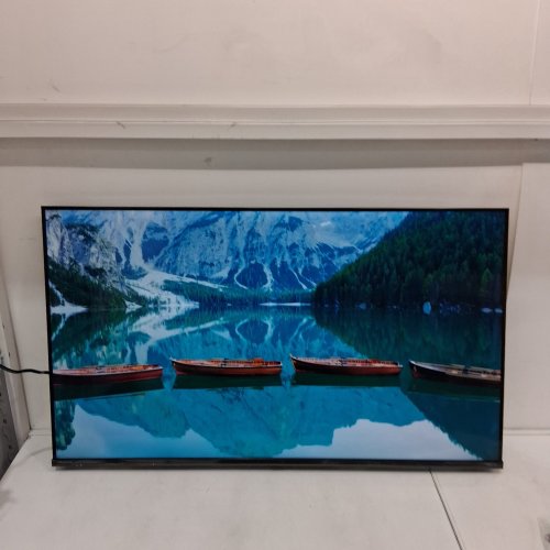 HISENSE 4K UHD HDR LRD ROKU SMART TV - 43" - BLACK (MODEL: 43R63N) image 9