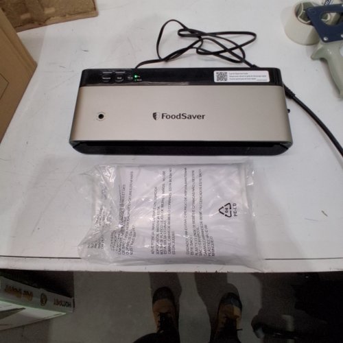 FOODSAVER POWERVAC COMPACT VACUUM SEALING MACHINE - BLACK/STAINLESS STEEL (MODEL: VS0150) image 3