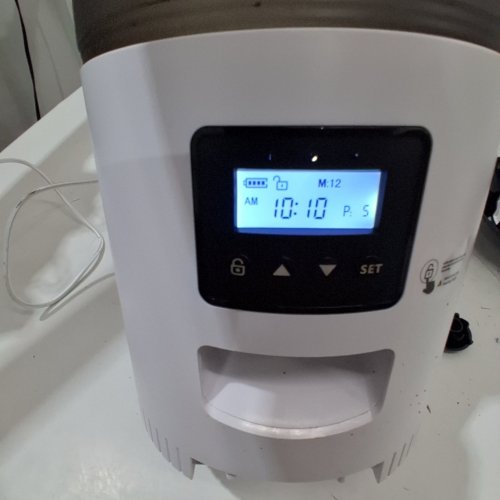 2PC IMIPAW BASIC COMBO AUTOMATIC PET FEEDER AND WATER FOUNTAIN - 3L - WHITE/BLACK (MODEL: DU3L-KY / DU-W03K) image 3