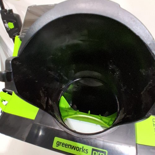 GREENWORKS CORDLESS PUSH START SNOW THROWER WITH 4.0 AH BATTERY AND CHARGER - 60V/20" - GREEN/BLACK(MODEL: SNC407) image 4