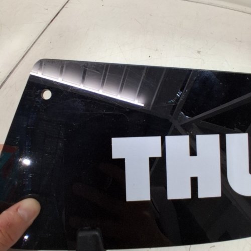 THULE AIRSCREEN XT M, WIND FAIRING KIT THAT REDIRECTS AIRFLOW OVER ROOF RACK - BLACK (MODEL: 870201) image 4