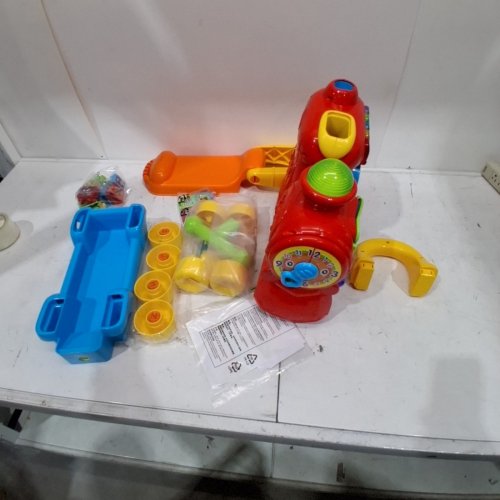 VTECH SIT TO STAND ULTIMATE ALPHABET TRAIN image 3