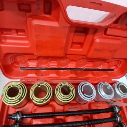 DAYUAN UNIVERSAL PRESS PULL BEARING AND BUSH REMOVAL TOOL KIT (MODEL: YT-1097) image 3