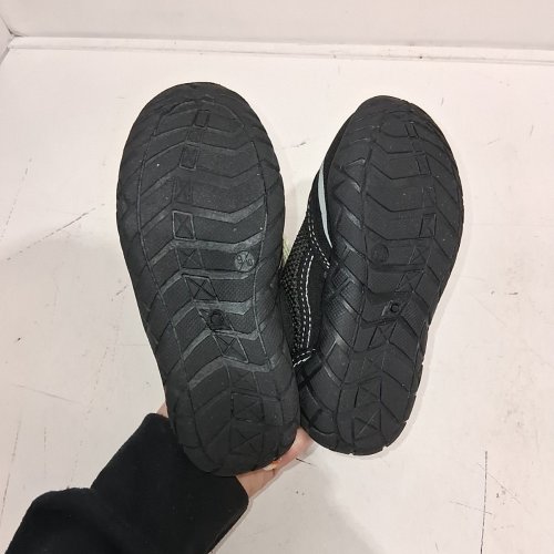 TODDLER ATHLETIC WORKS SLIP ON WATER SHOES - SIZE 9-10T - BLACK image 4