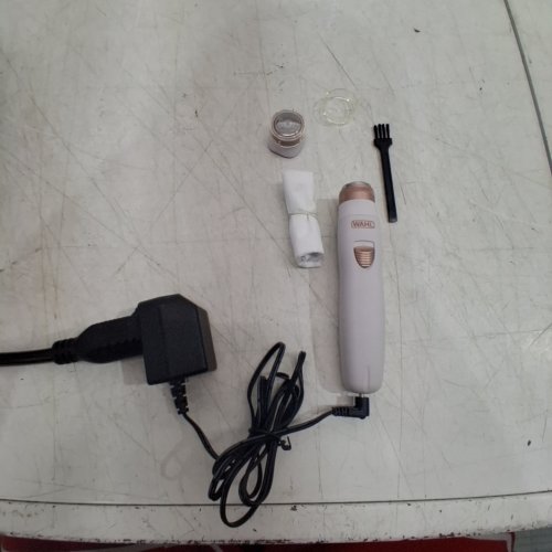 WOMEN'S WAHL CLEAN & SMOOTH RECHARGEABLE FACIAL HAIR - PINK/WHITE (MODEL: 9865) image 2