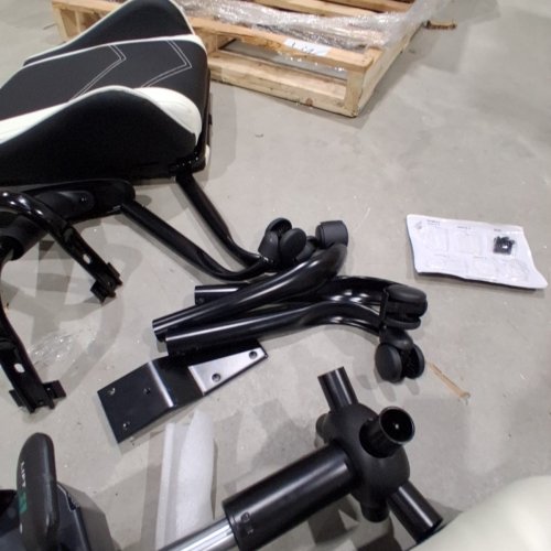 BESTOFFICE ERGONOMIC PC GAMING CHAIR - WHITE/BLACK (MODEL: OC1688-WHITE) image 4