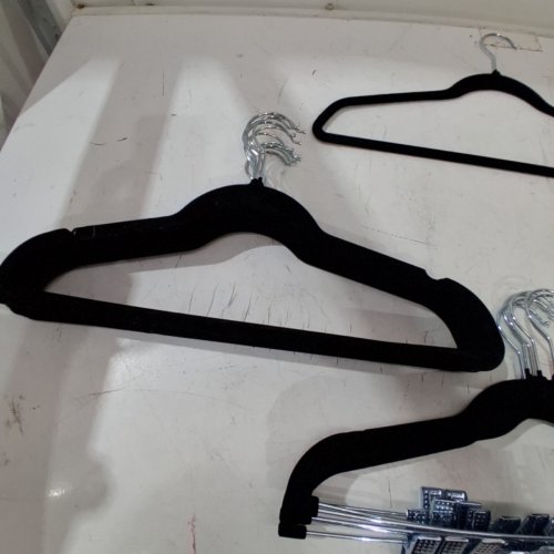 17PC ASSORTED CLOTHES HANGERS - BLACK image 5