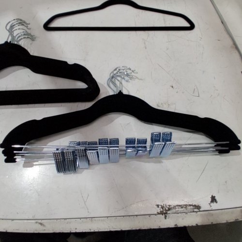 17PC ASSORTED CLOTHES HANGERS - BLACK image 6
