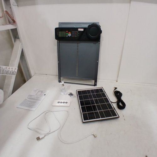 AUTOMATIC SMART METAL CHICKEN / ANIMAL DOOR OPENER WITH TIMER - GREY image 3