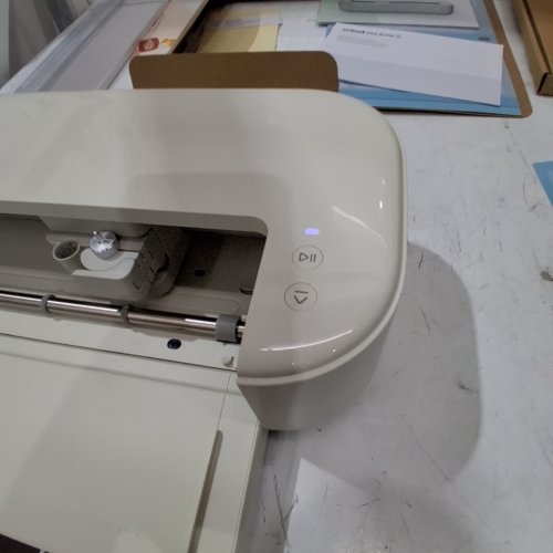 CRICUT EXPLORE 5 CUTTING MACHINE - BEIGE (MODEL: CXPL204C) image 2