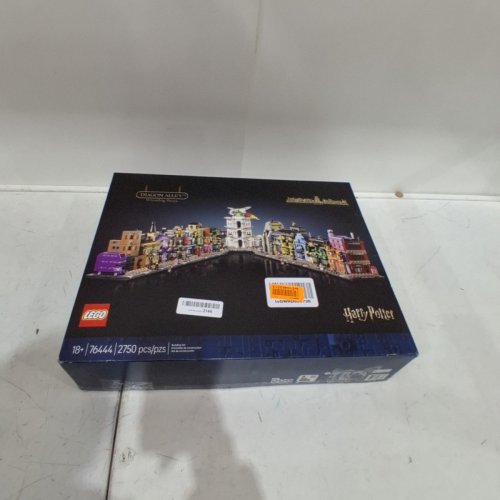 2750PC LEGO HARRY POTTER DIAGON ALLEY WIZARDING SHOPS BUILDING SET (MODEL: 76444) image 6
