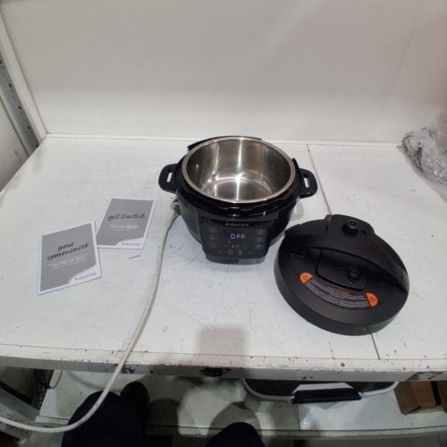 INSTANT POT 7 IN 1 RIO MULTICOOKER - 4QT - 800W - 120V - BLACK (MODEL: RIPC41-BK) image 3
