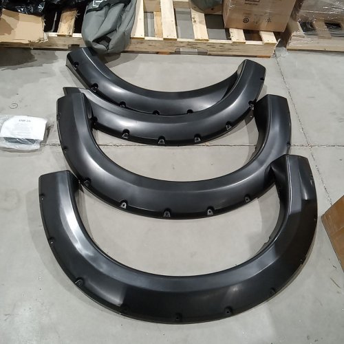 4PK ECOTRIC FENDER FLARES FOR 1999-2007 F250 AND F350 - 51" - BLACK - (MODEL: LYAP-246S) image 3
