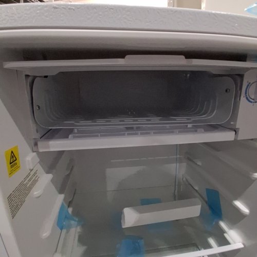 UPSTREMAN SINGLE DOOR MINI FRIDGE WITH FREEZER AND MINI ICE TRAY - 3.2 CU. FT. - WHITE (MODEL: BR321) image 3