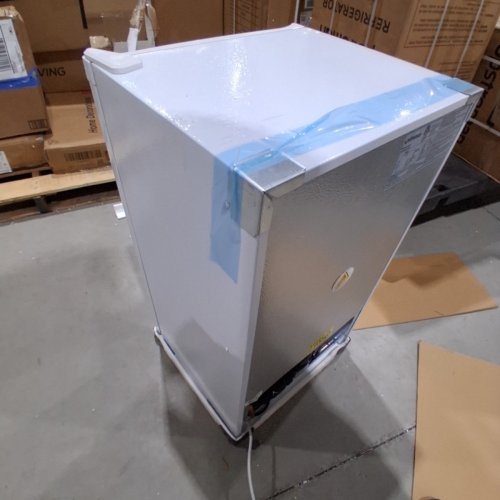 UPSTREMAN SINGLE DOOR MINI FRIDGE WITH FREEZER AND MINI ICE TRAY - 3.2 CU. FT. - WHITE (MODEL: BR321) image 7