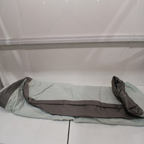 INTEX 18" AIR MATTRESS WITH BUILT-IN PUMP - QUEEN - GREEN image 3