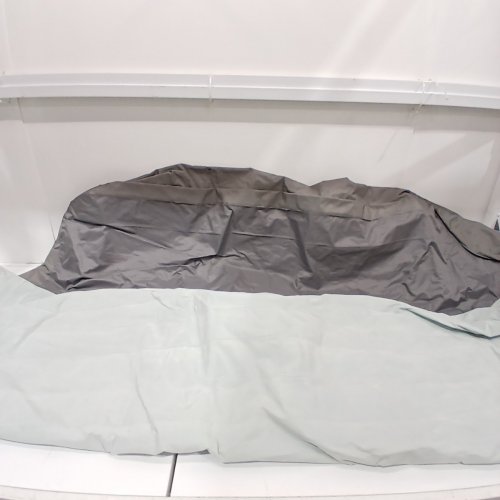 INTEX 18" AIR MATTRESS WITH BUILT-IN PUMP - QUEEN - GREEN image 6