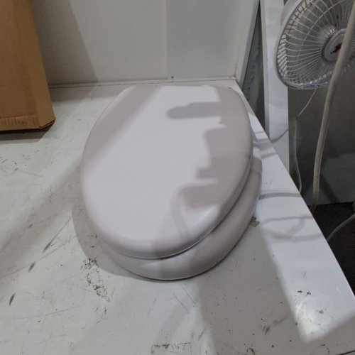 BEMIS ROUND PLASTIC TOILET SEAT SLOW CLOSE - 16 X 14" - WHITE (MODEL:790TDGSL 000) image 3