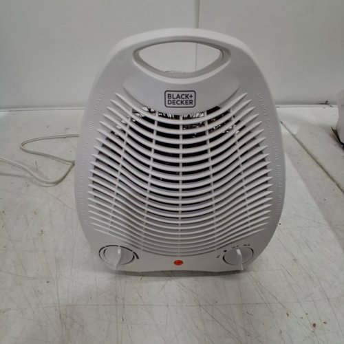 BLACK + DECKER COMPACT/PERSONAL CERAMIC DESKTOP HEATER WITH SAFETY PROTECTION - 1500W - WHITE (MODEL: BHD101W) image 2