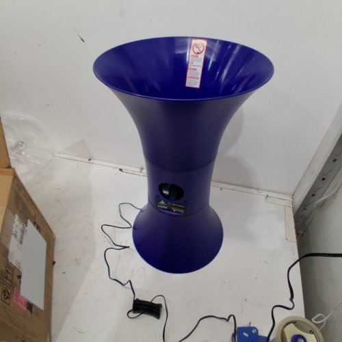 IPONG V300 TABLE TENNIS TRAINING ROBOT - SERVES 40MM REGULATION PING PONG BALLS AUTOMATICALLY- BLUE- ( MODEL: IV3) image 2