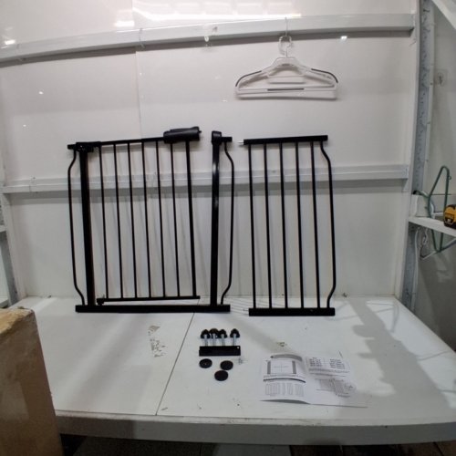ALLAIBB DOUBLE-SIDED AUTO CLOSE STANDARD SAFETY GATE - 43" - 48" - BLACK (MODEL: W046) image 4