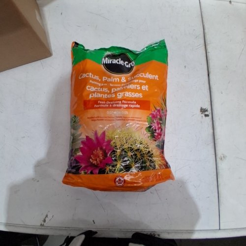 MIRACLE-GRO CACTUS POTTING MIX - 8.8L image 2