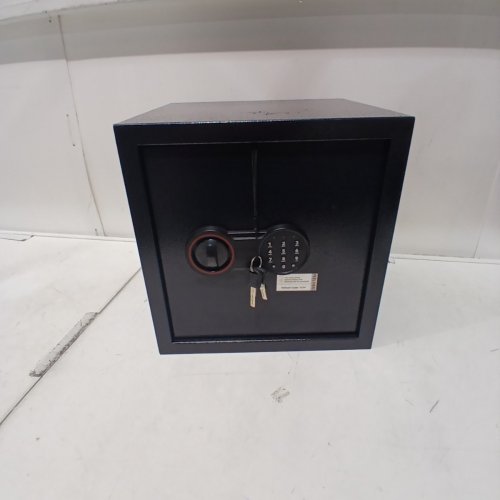 ELECTRONIC SAFE - 14" X 14" X 13" - BLACK image 3