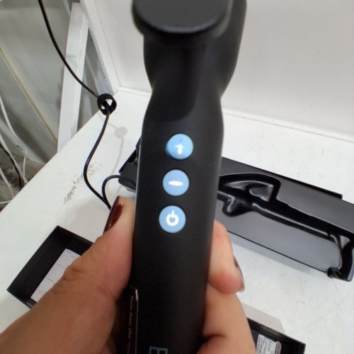 BIO IONIC LONG BARREL PRO CURLING IRON HAIR STYLER - 1.5" - BLACK (MODEL: Z-FGTST-CL-1.5) image 2