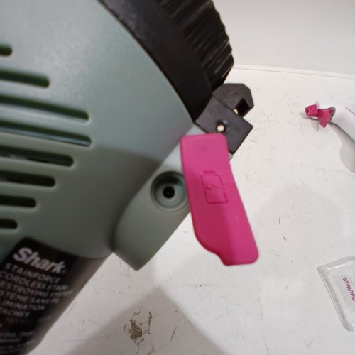 SHARK STAINFORCE CORDLESS HANDHELD CARPET/UPHOLSTERY STAIN CLEANER - (MODEL: HX101C) image 3