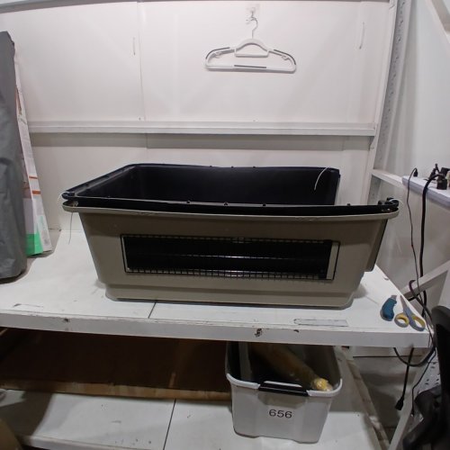 PET KENNEL - 40" X 27" X 16" - GRAY image 3