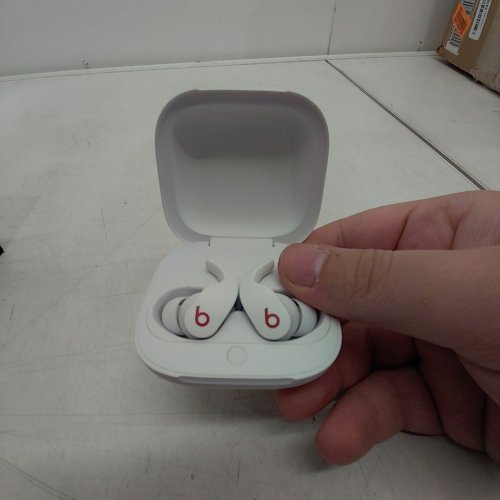 BEATS FIT PRO - TRUE WIRELESS NOISE CANCELLING EARBUDS - ACTIVE NOISE CANCELLING - SWEAT RESISTANT EARPHONES, COMPATIBLE WITH APPLE & ANDROID, CLASS 1 BLUETOOTH, BUILT-IN MICROPHONE - WHITE image 3