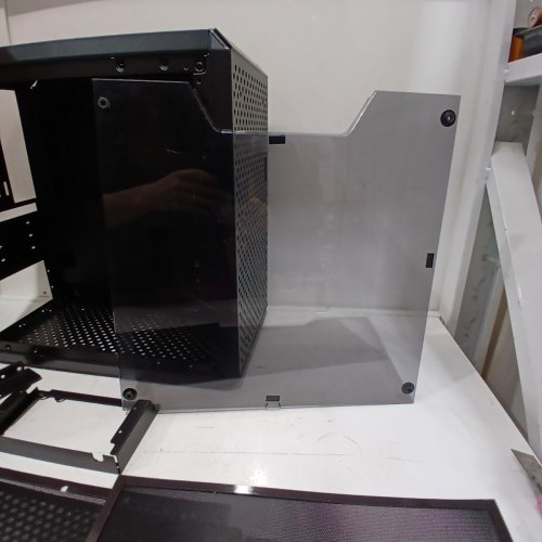 COOLER MASTER MASTERBOX Q300L MATX TOWER W/MAGNETIC DESIGN DUST FILTER, TRANSPARENT ACRYLIC SIDE PANEL, ADJUSTABLE I/O (MODEL: ‎MCB-Q300L-KANN-S00) image 5