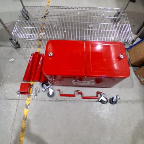 VEVOR ROLLING ICE CHEST HOLDS UP TO 50 BOTTLES - 80QT - RED (MODEL: DR120201) image 2
