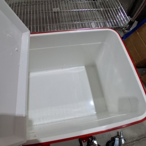 VEVOR ROLLING ICE CHEST HOLDS UP TO 50 BOTTLES - 80QT - RED (MODEL: DR120201) image 7