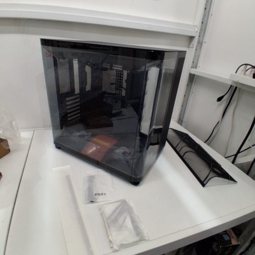 CORSAIR AIR 5400 RS-R ARGB TRIPLE-CHAMBER MID-TOWER PANORAMIC PC CASE WITH 3 RS120-R ARGB FANS AND REVERSE MOTHERBOARD SUPPORT - BLACK (MODEL: AIR 5400) image 3